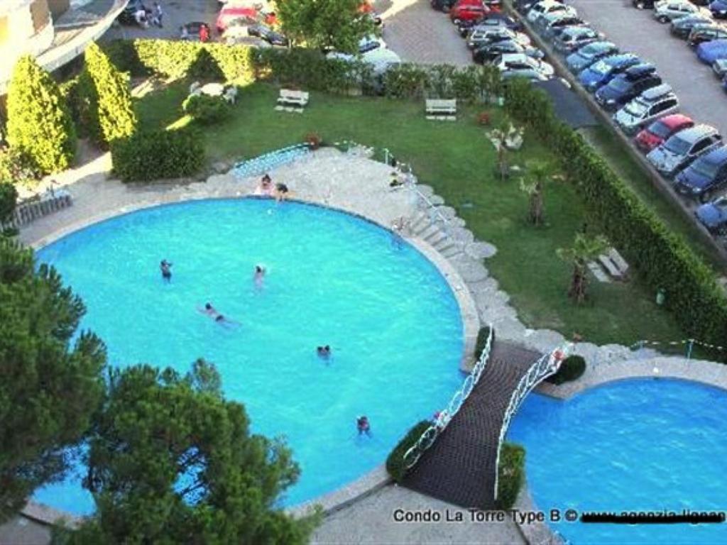 Lignano Sabbiadoro With Pool Apartment Exterior photo